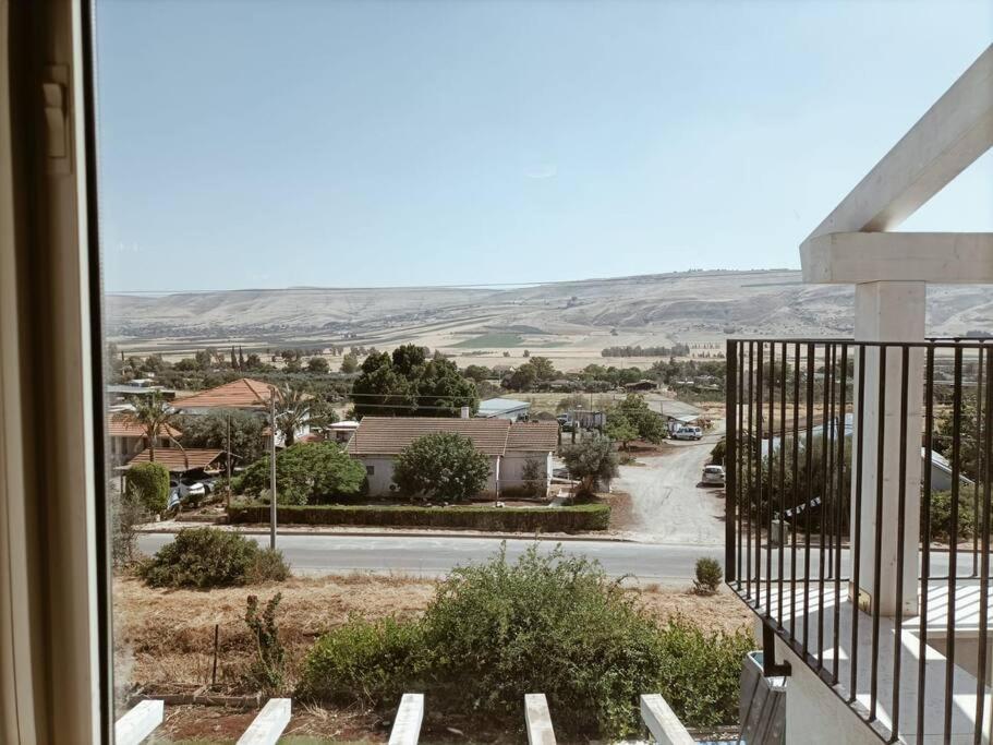 בגג העמק On The Roof Of The Valley HaZor'im Екстер'єр фото