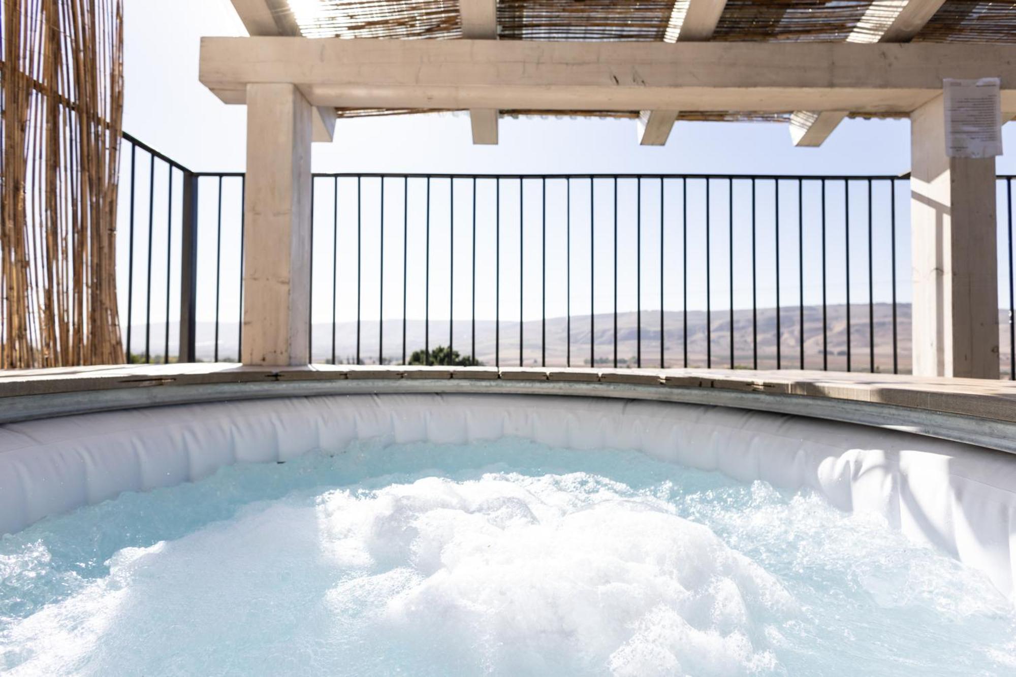 בגג העמק On The Roof Of The Valley HaZor'im Екстер'єр фото